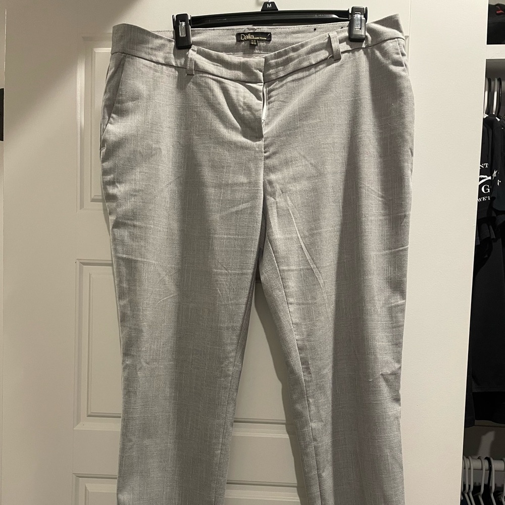 Dalia Collection mid-rise dress slacks/ trousers